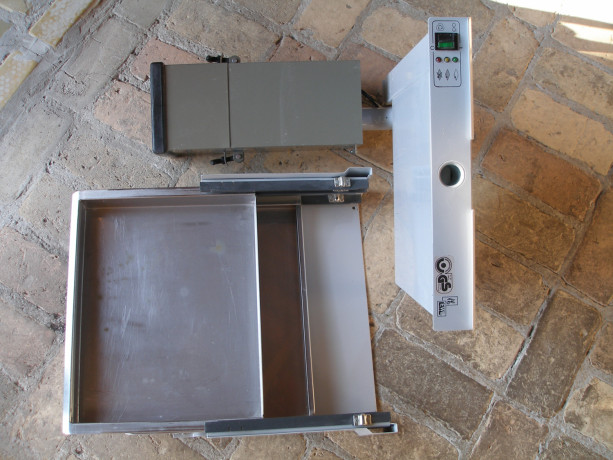 kavo-ewl-aspirator-usisni-sistem-ispod-stola-sa-nosecim-ramom-i-fiokama-big-0