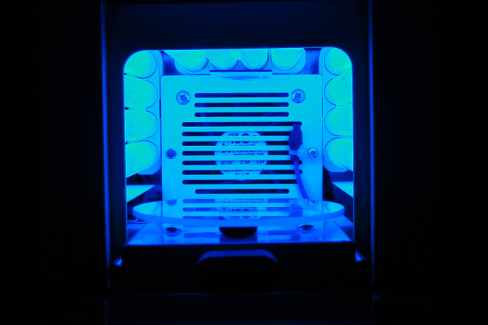 uv-polimerizacioni-uredaj-big-4