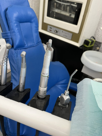 na-prodaju-kompletna-stomatoloska-oprema-spremna-za-rad-big-1