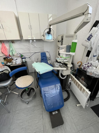 na-prodaju-kompletna-stomatoloska-oprema-spremna-za-rad-big-4