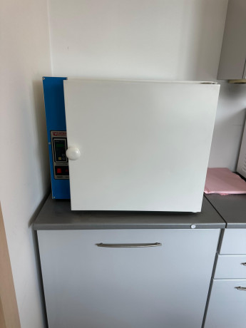 prodajem-celu-opremu-za-stomatolosku-ordinaciju-big-3